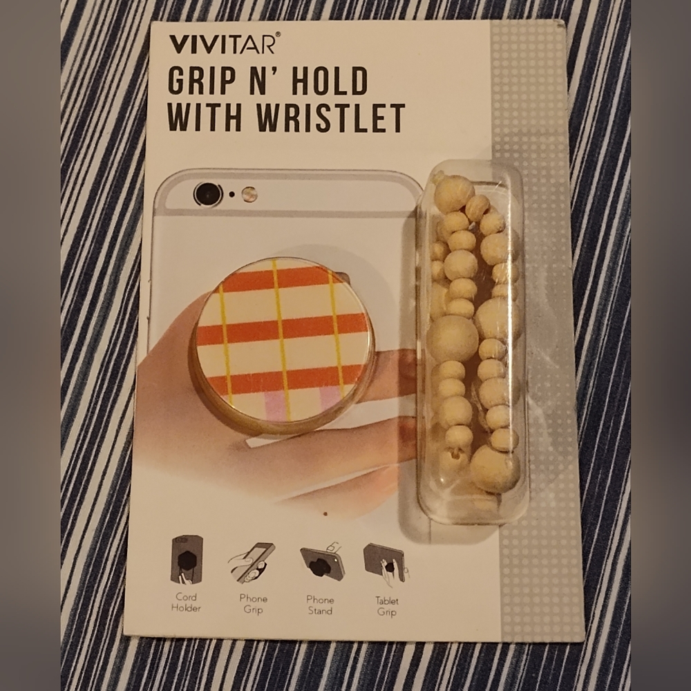 NWT!! VIVITAR Grip n' Holder With Wristlet